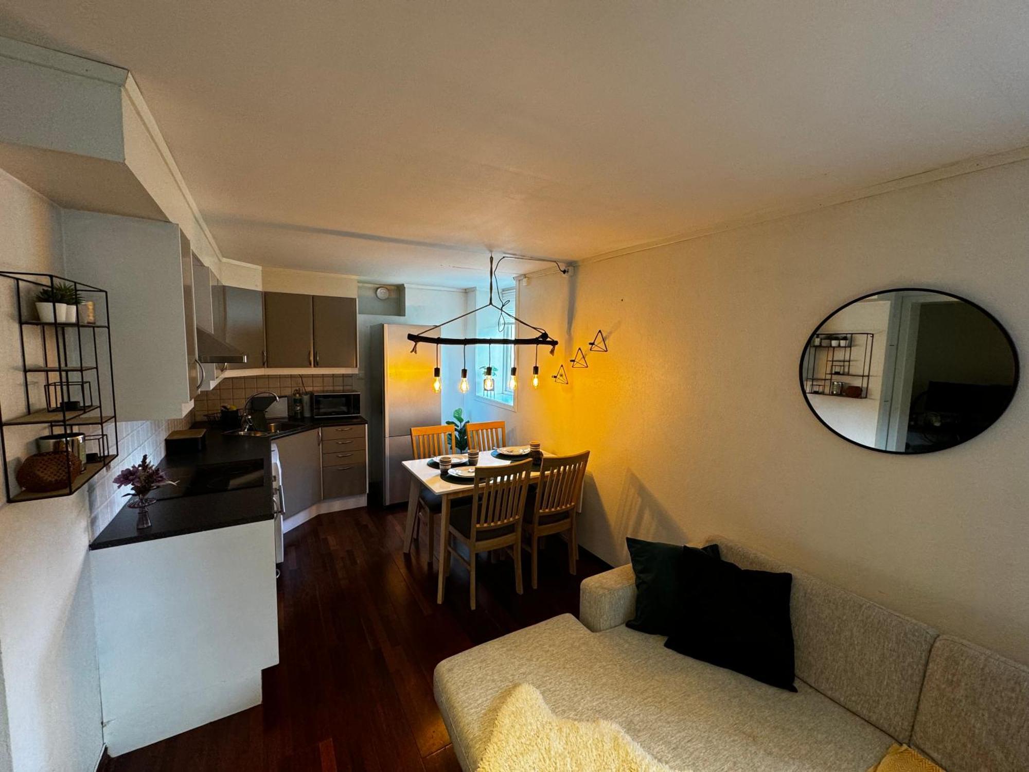 Central, 2 Bedroom, Free Parking Tromsø Buitenkant foto